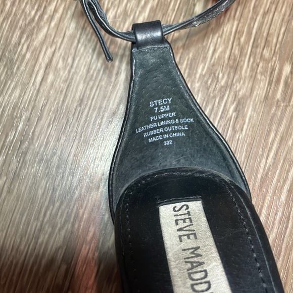 Steve Madden Stecy Women's Black Leather Strap Ankle High Heel Sandals 7.5 M - Picture 4 of 4